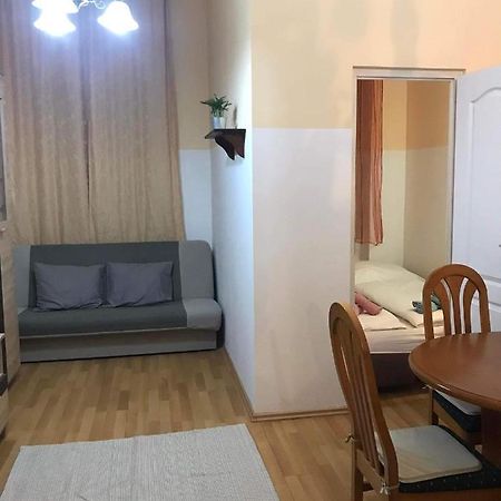 بودابست Christina Apartment المظهر الخارجي الصورة